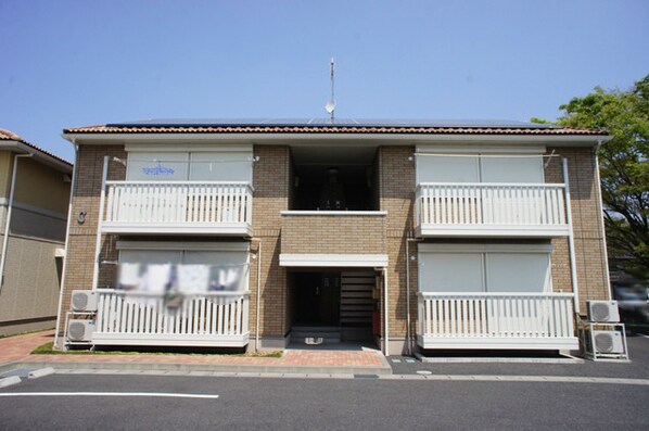 宇都宮駅 バス20分  横川西小学校前下車：停歩4分 1階の物件外観写真